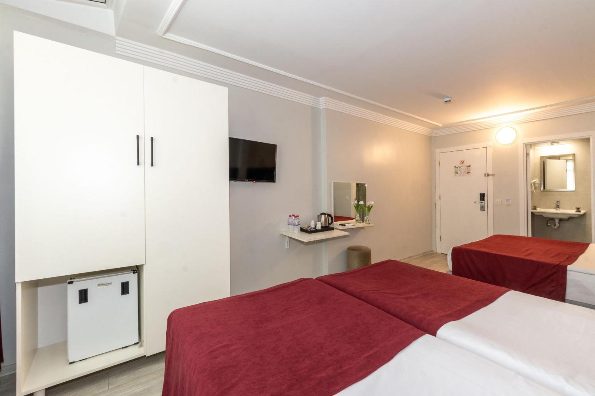 Istanbul Holiday Hotel Εξωτερικό φωτογραφία